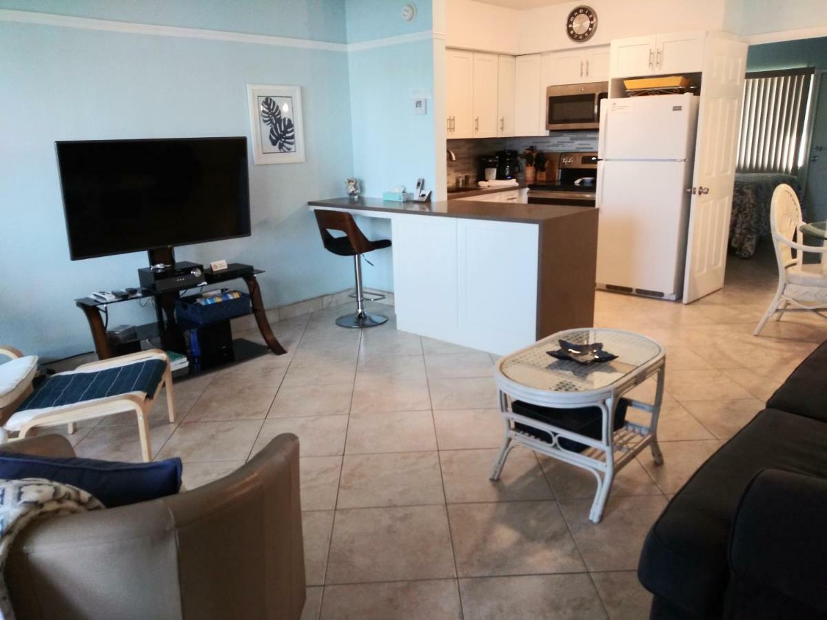 Aqua Mar Condos Помпано Бийч Екстериор снимка